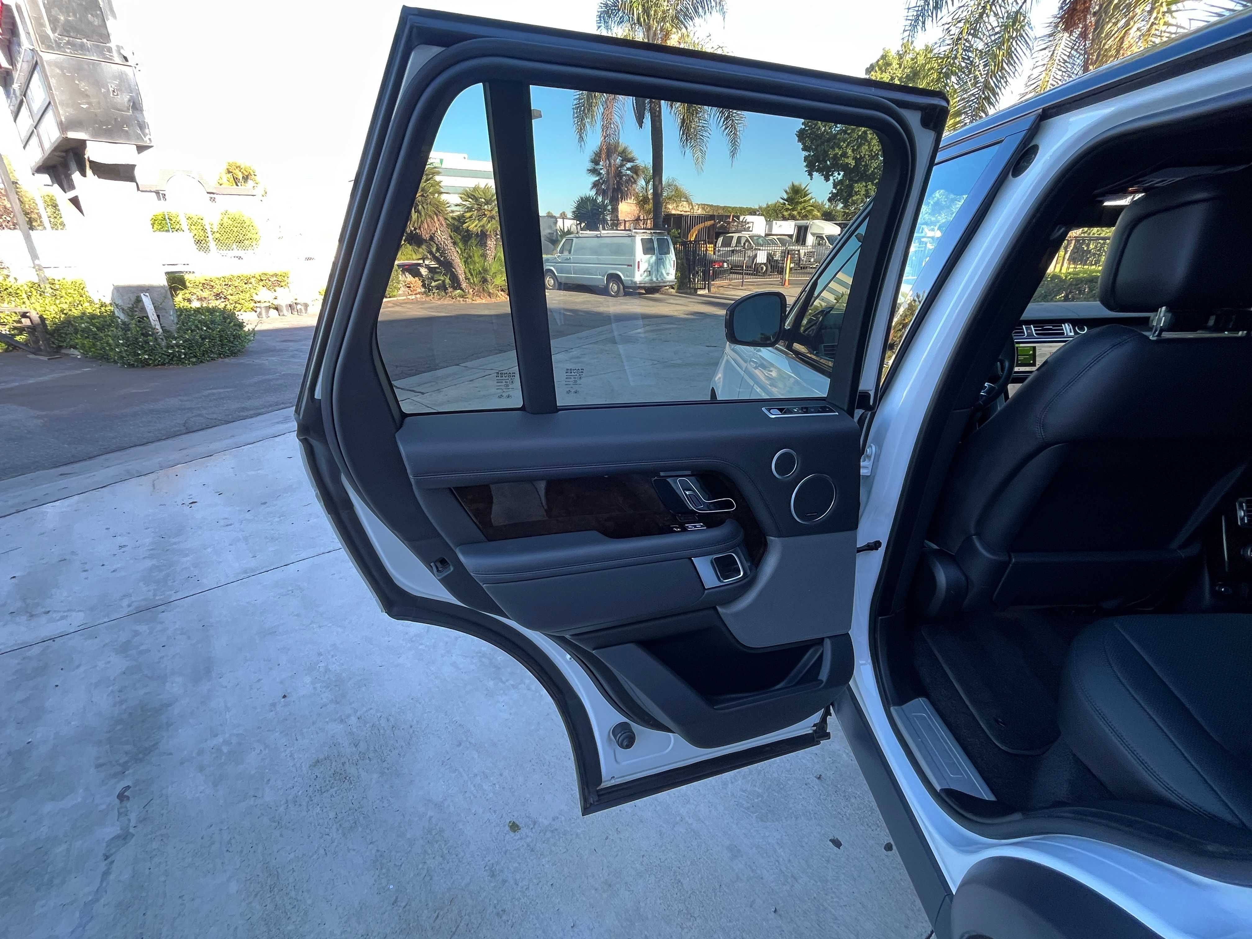 Land Rover Range Rover Image 22