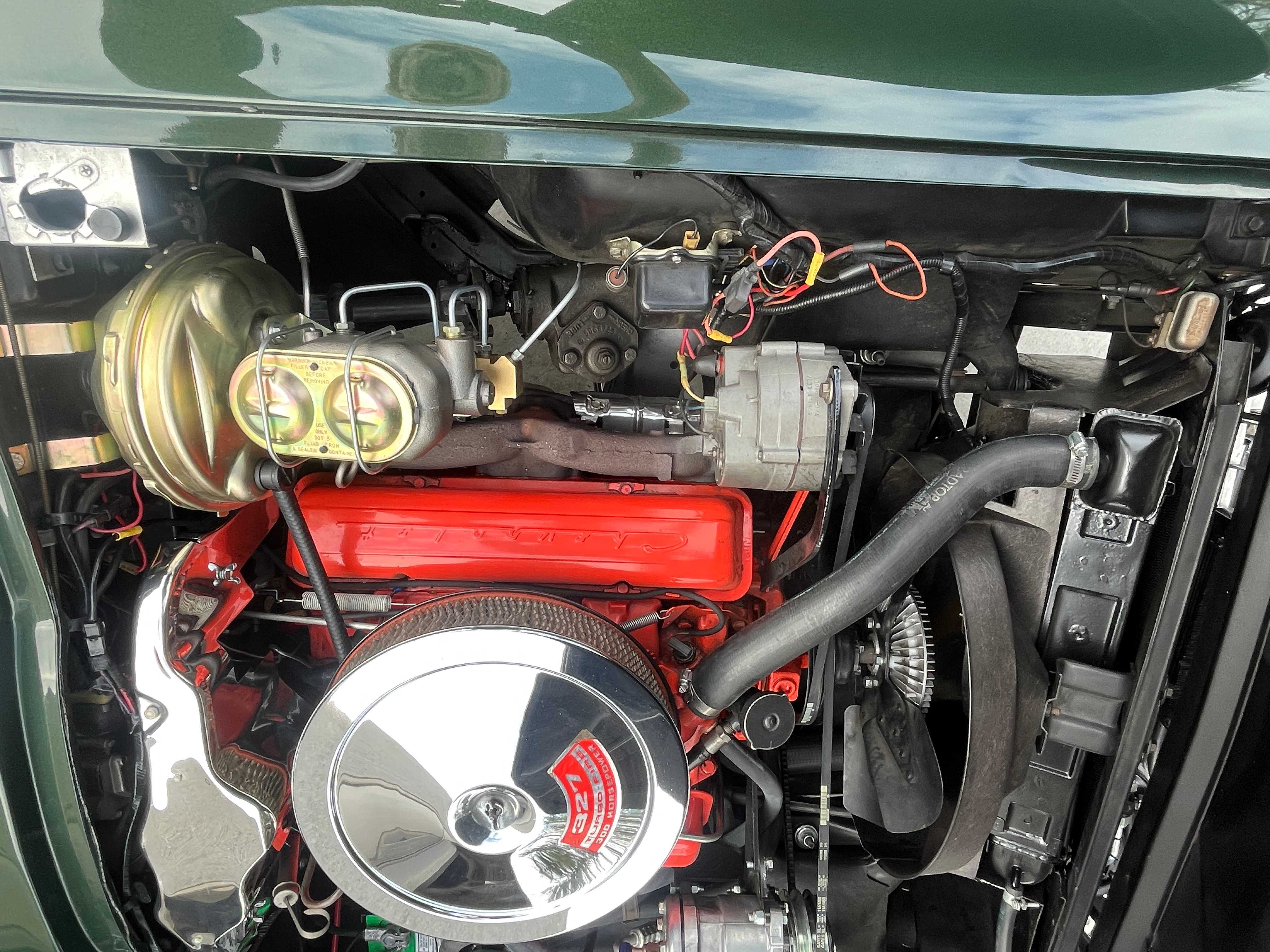 Chevrolet Corvette Image 12