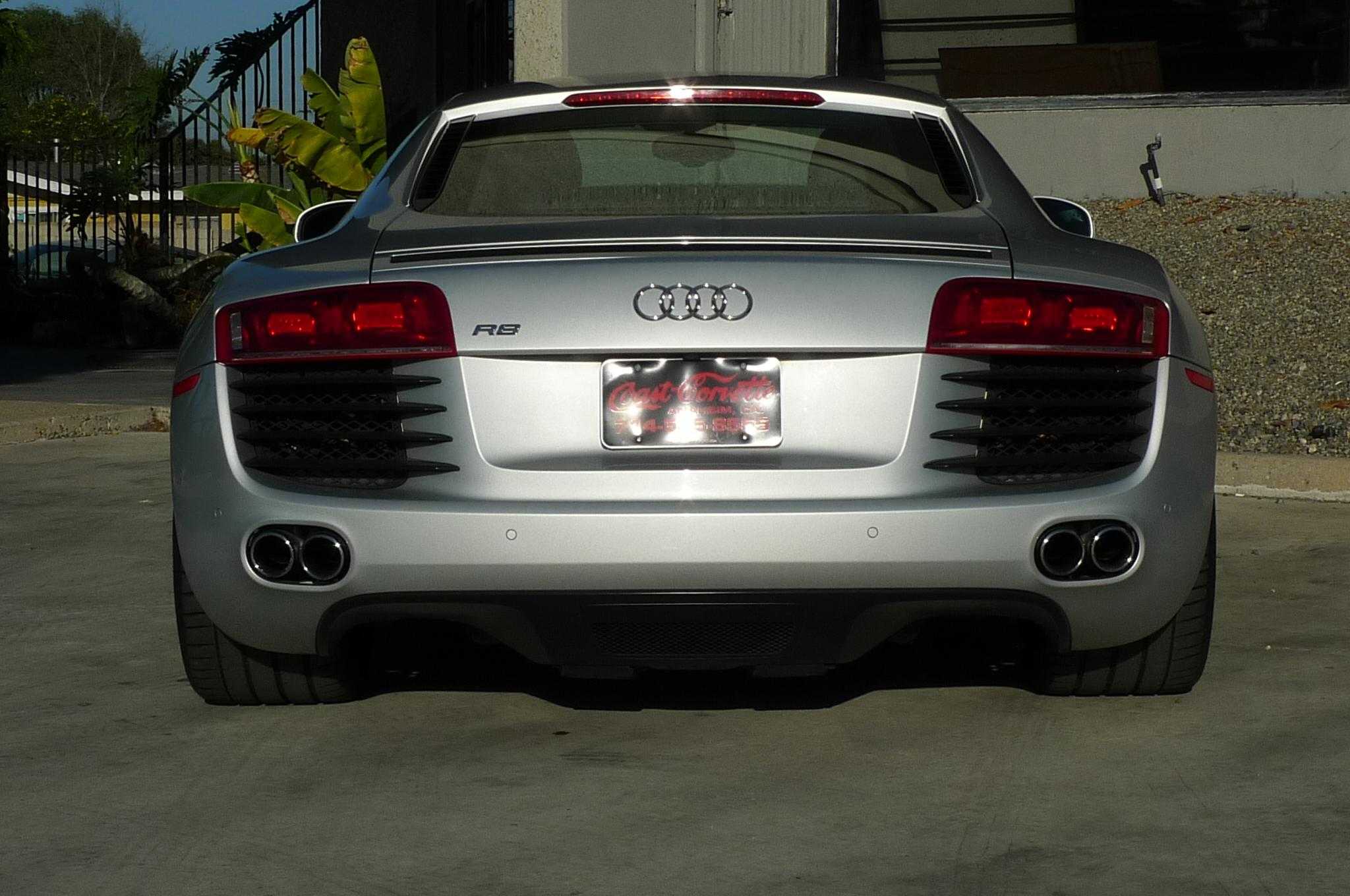 Audi R8 Image 13