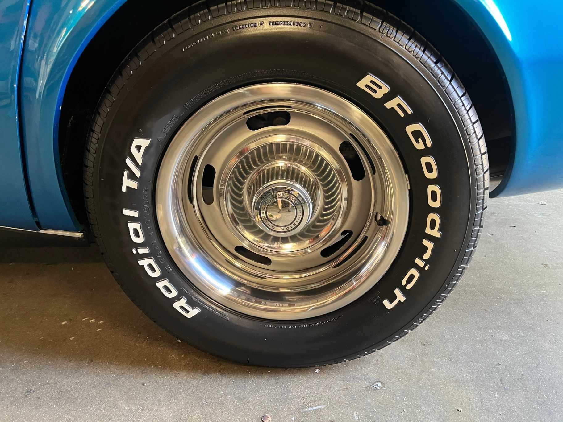 Chevrolet Corvette Image 42