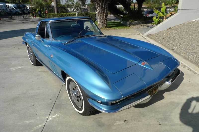 Chevrolet Corvette Image 18