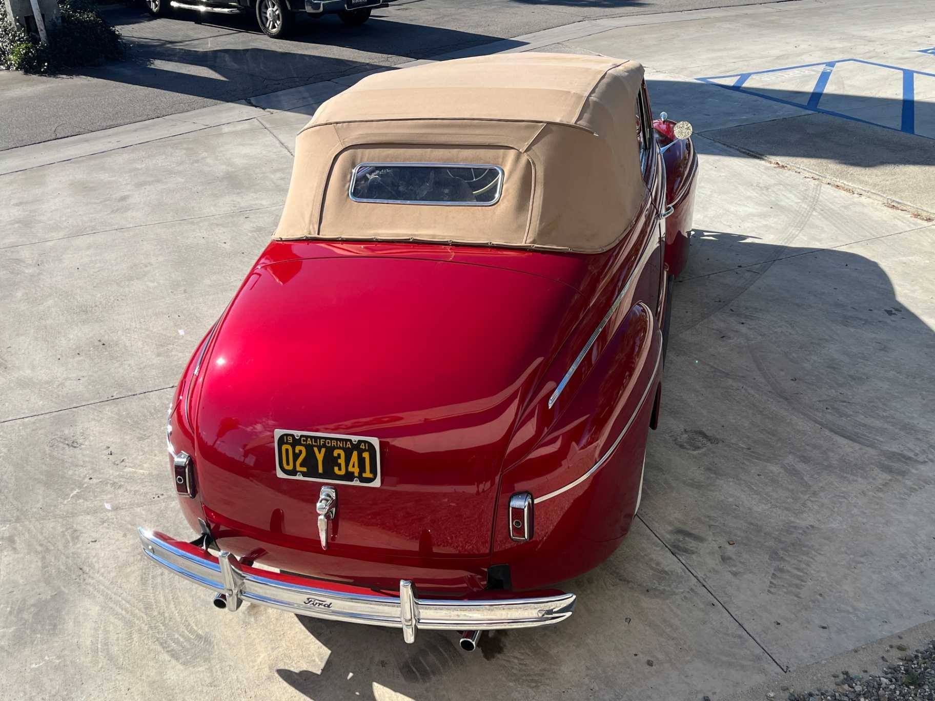 Ford Super Delux Image 5