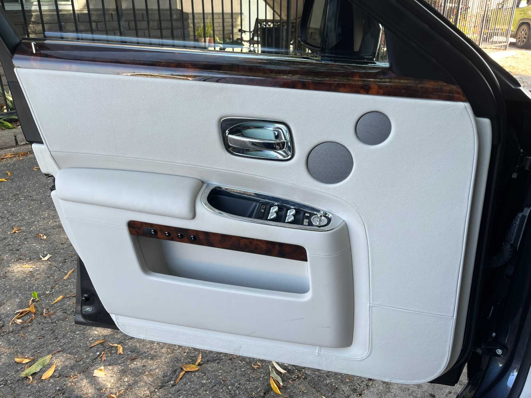 Rolls-Royce Ghost Image 32