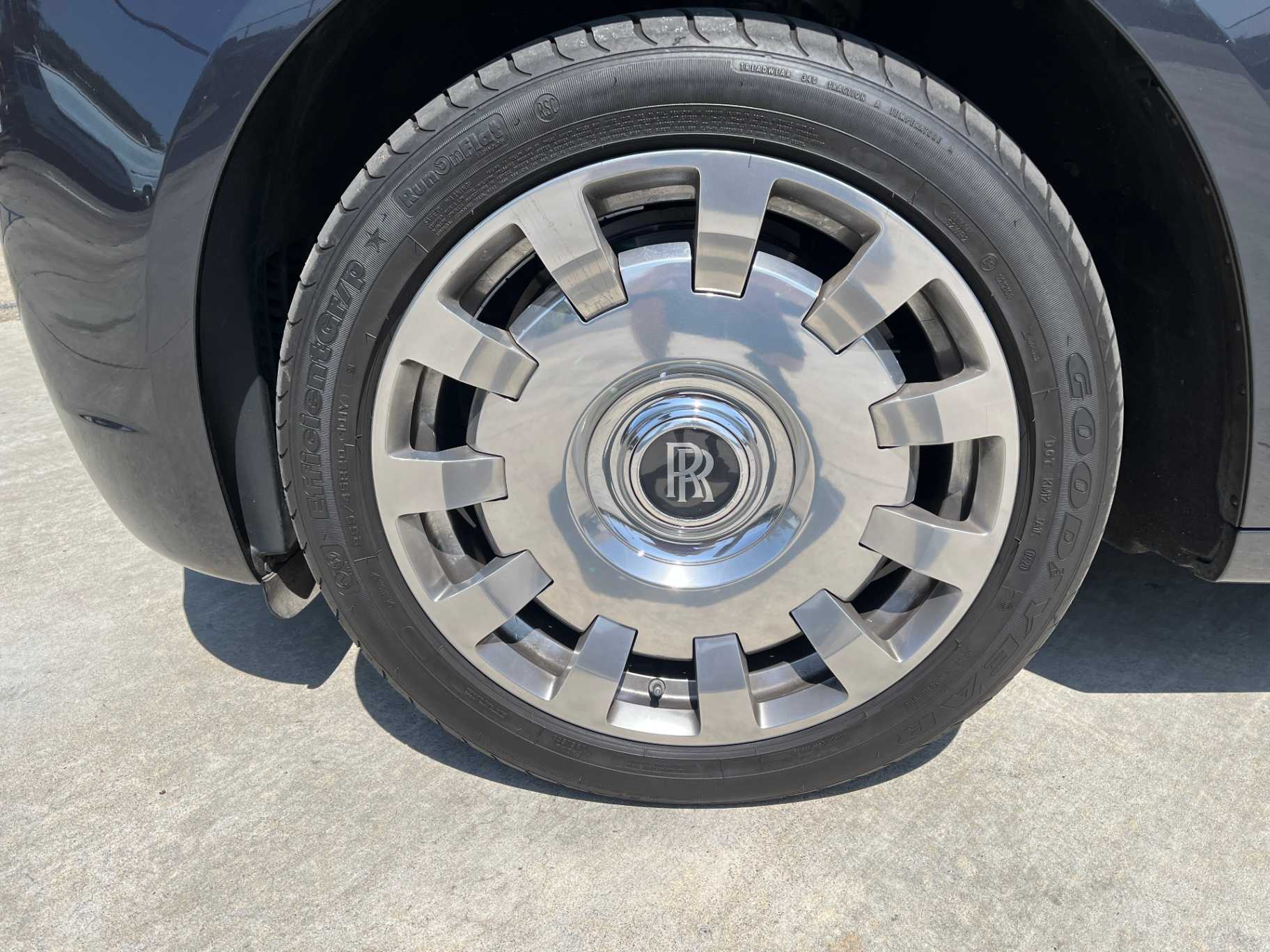 Rolls-Royce Ghost Image 10