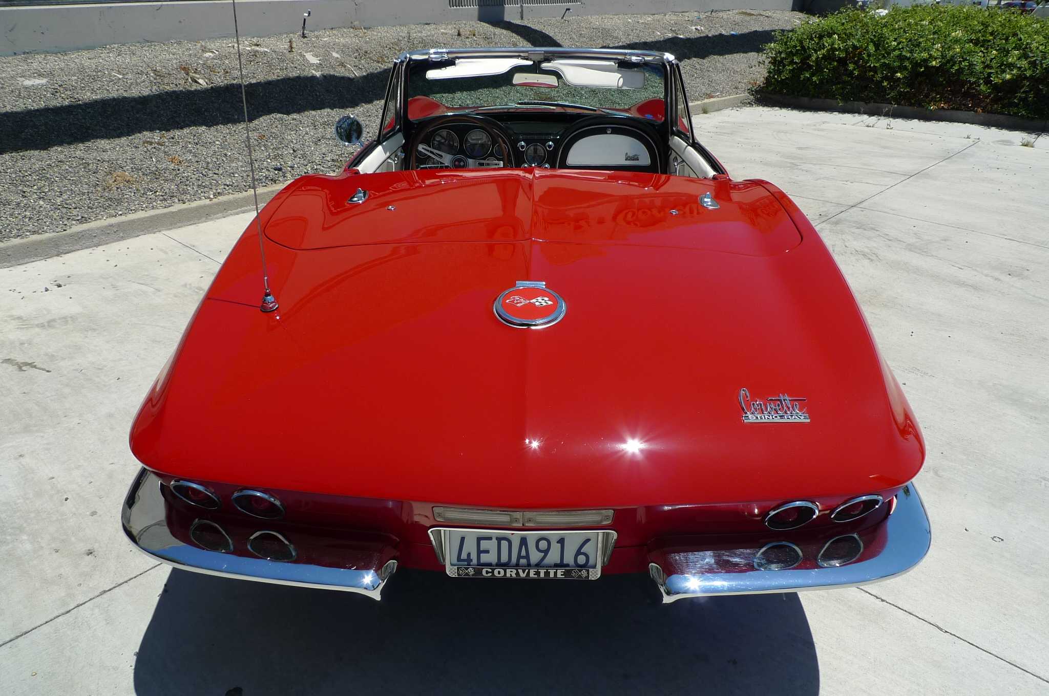 Chevrolet Corvette Image 37