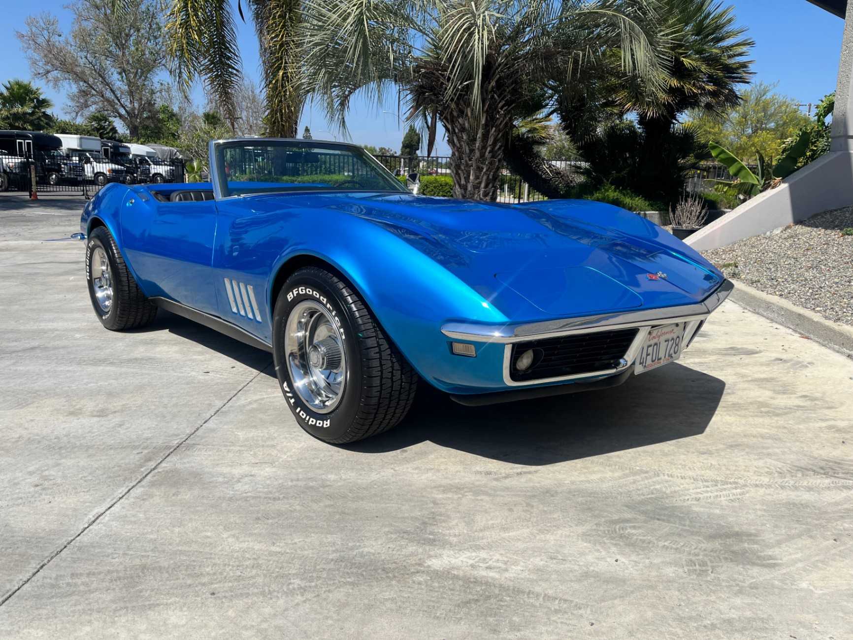 Chevrolet Corvette Image 8