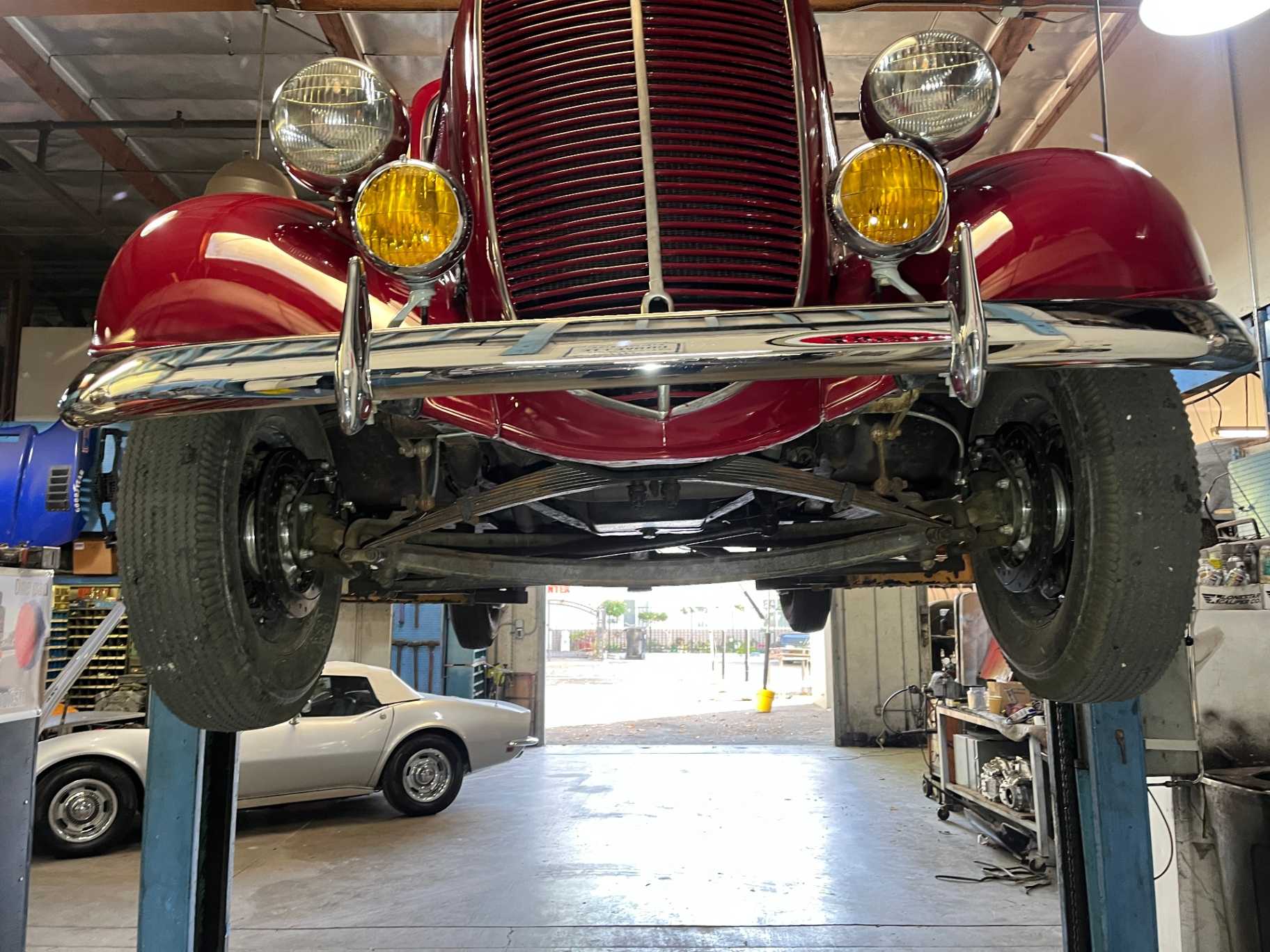 Ford pickup Image 42