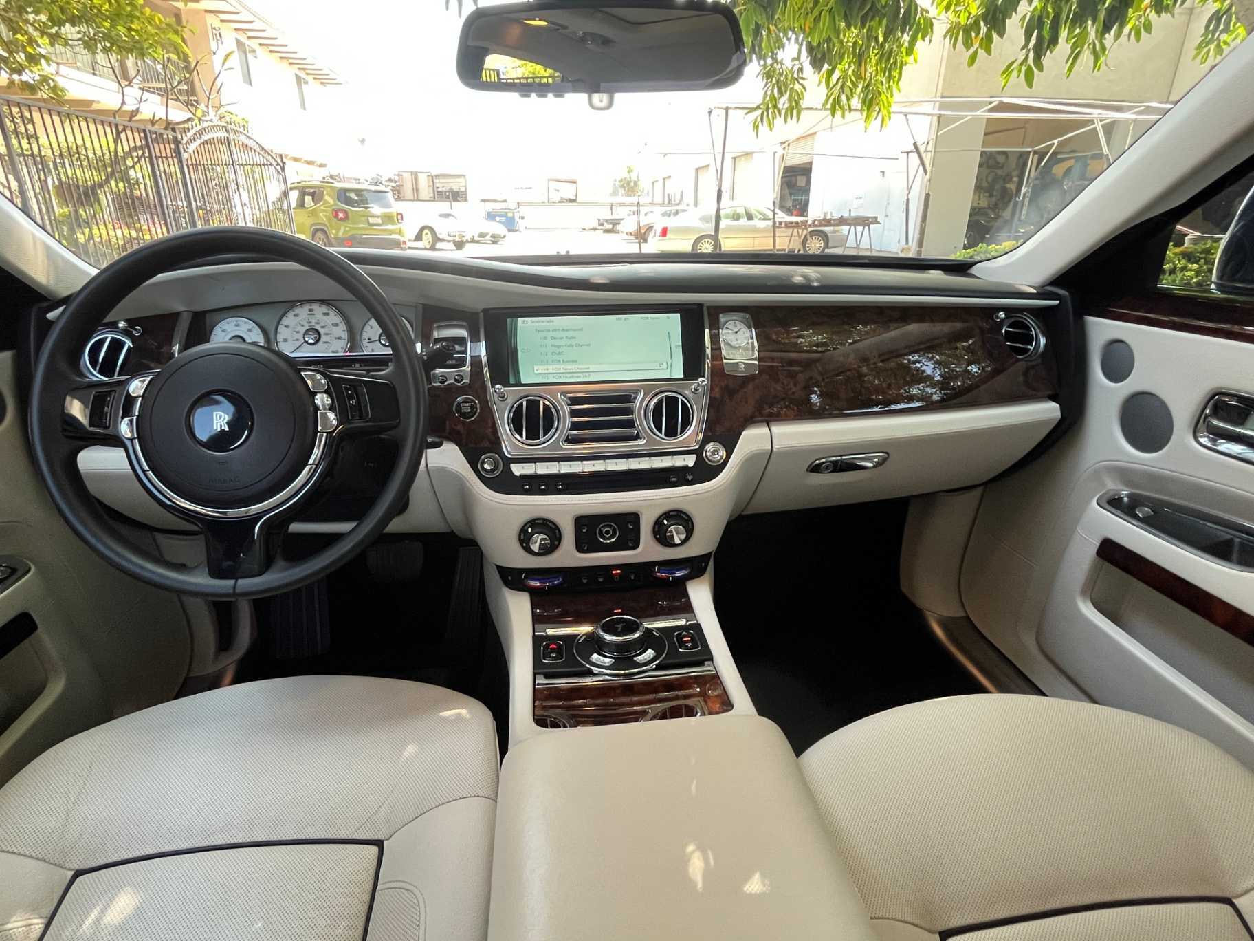 Rolls-Royce Ghost Image 44