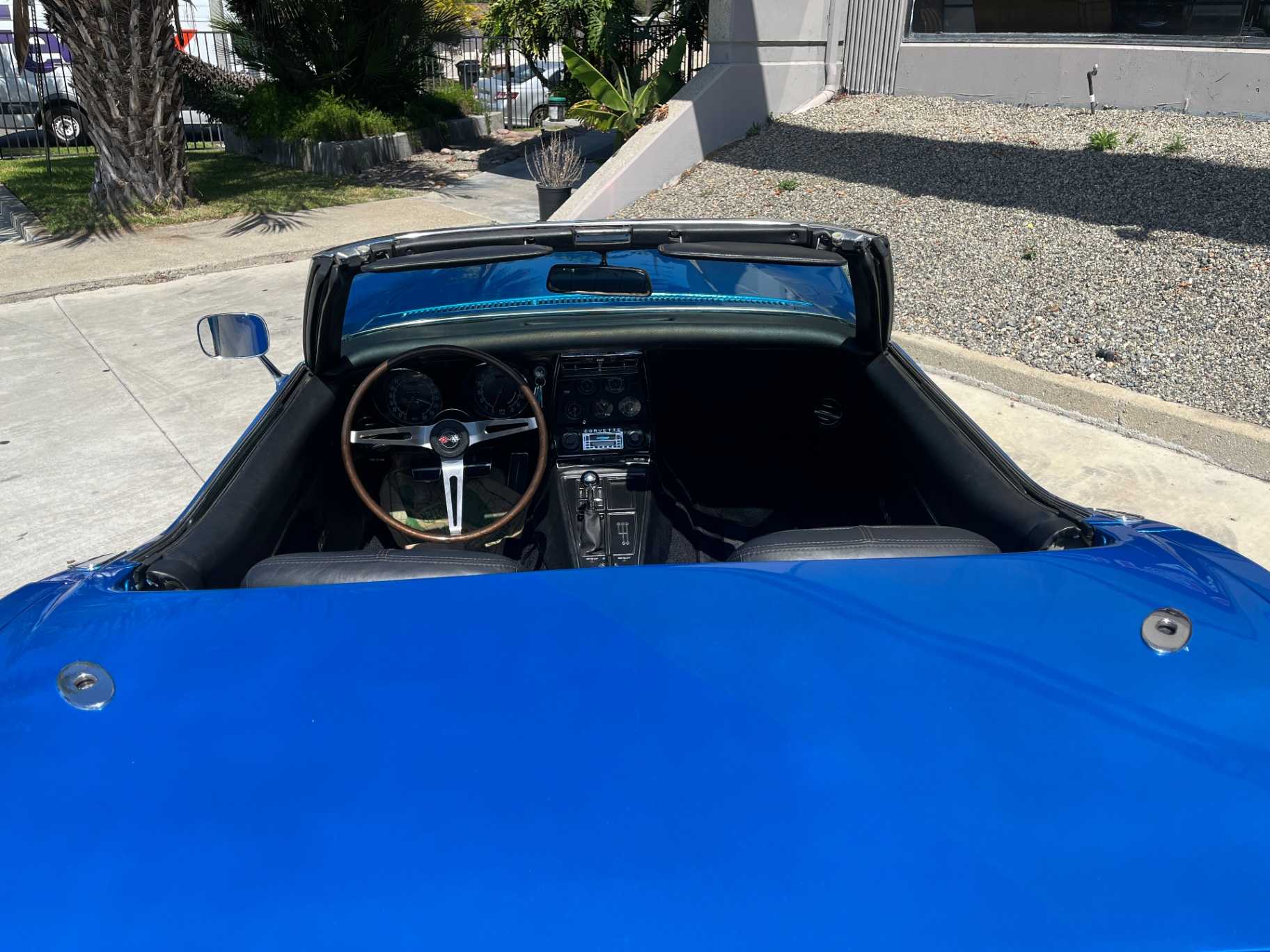 Chevrolet Corvette Image 18