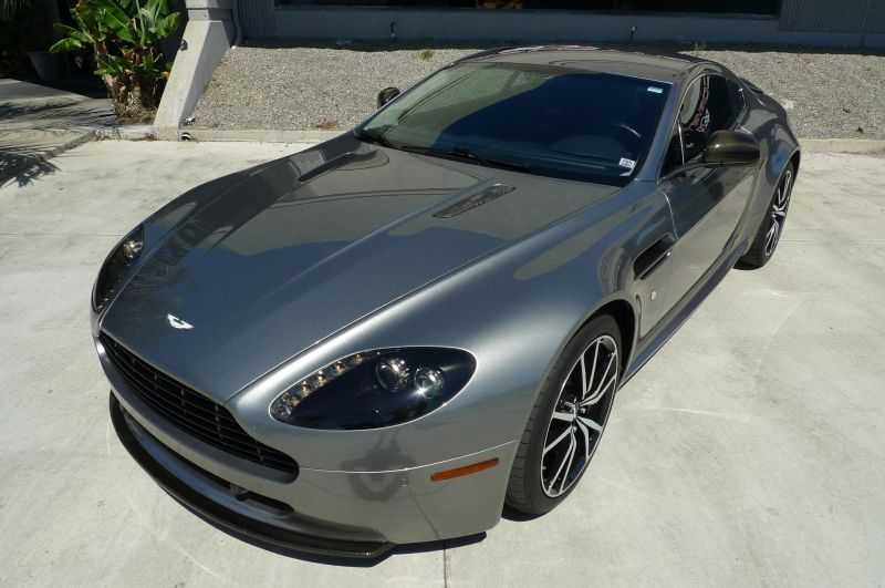 Aston Martin V8 Vantage Image 7