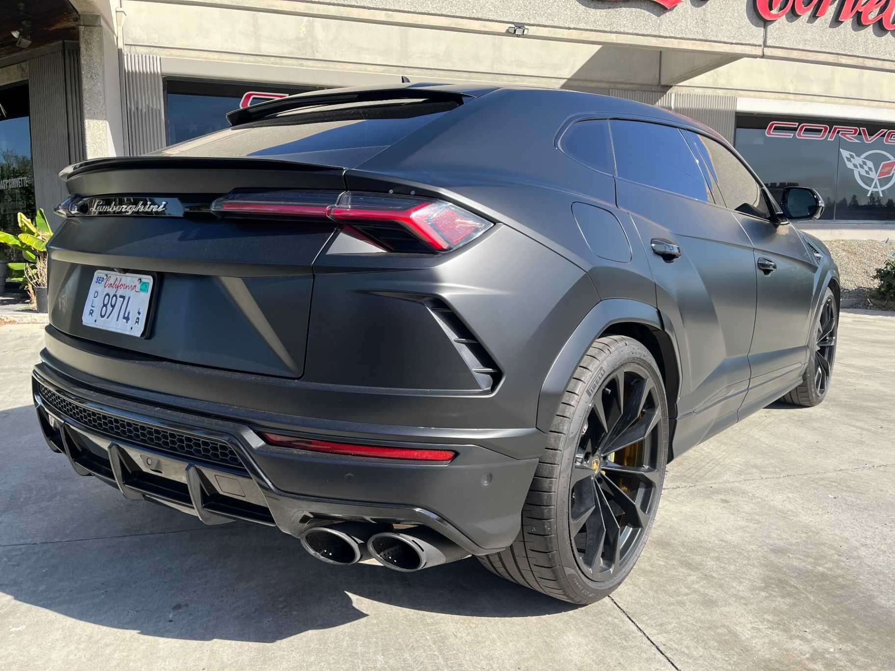 Lamborghini Urus Image 9