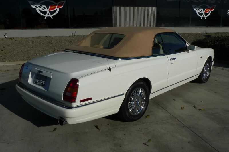 Bentley Azure Image 9