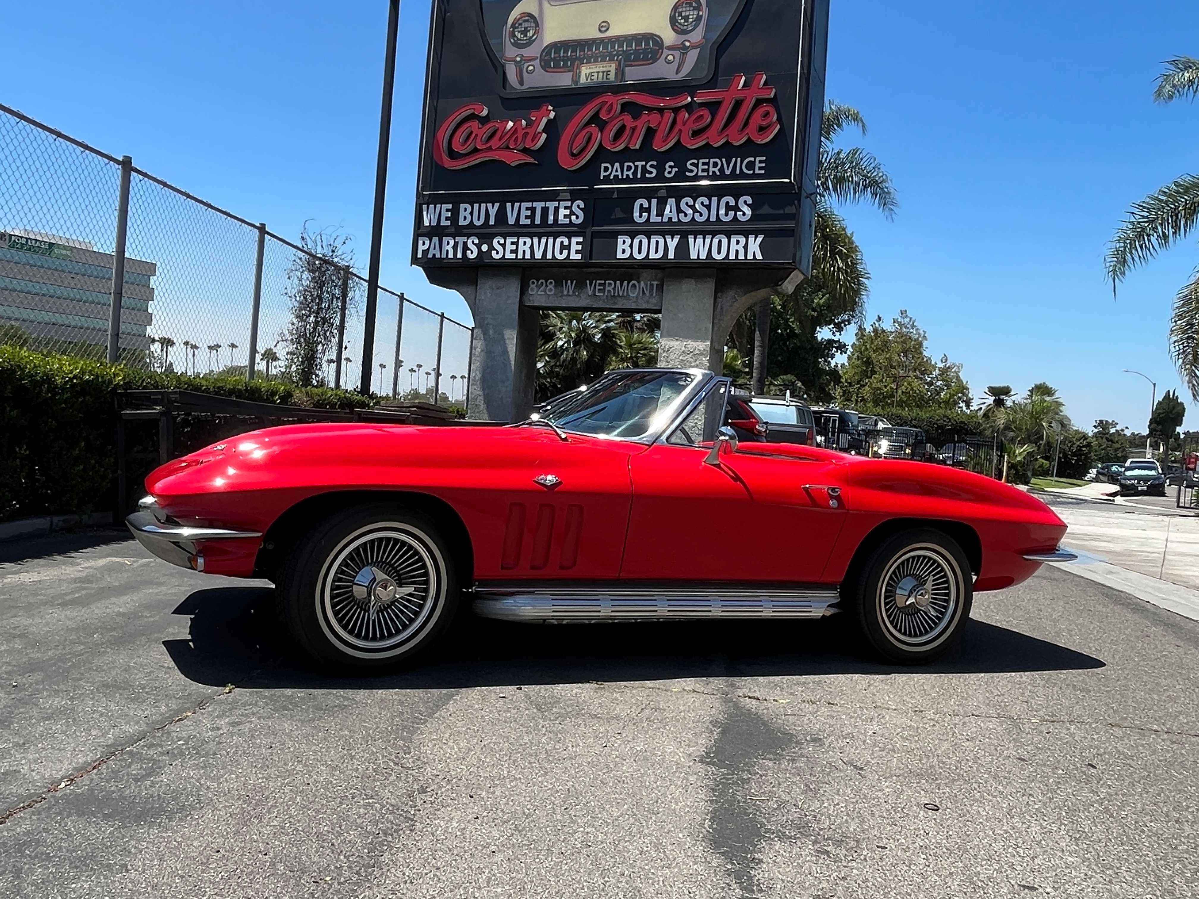 Chevrolet Corvette Image 16