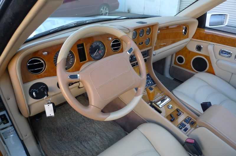 Bentley Azure Image 50