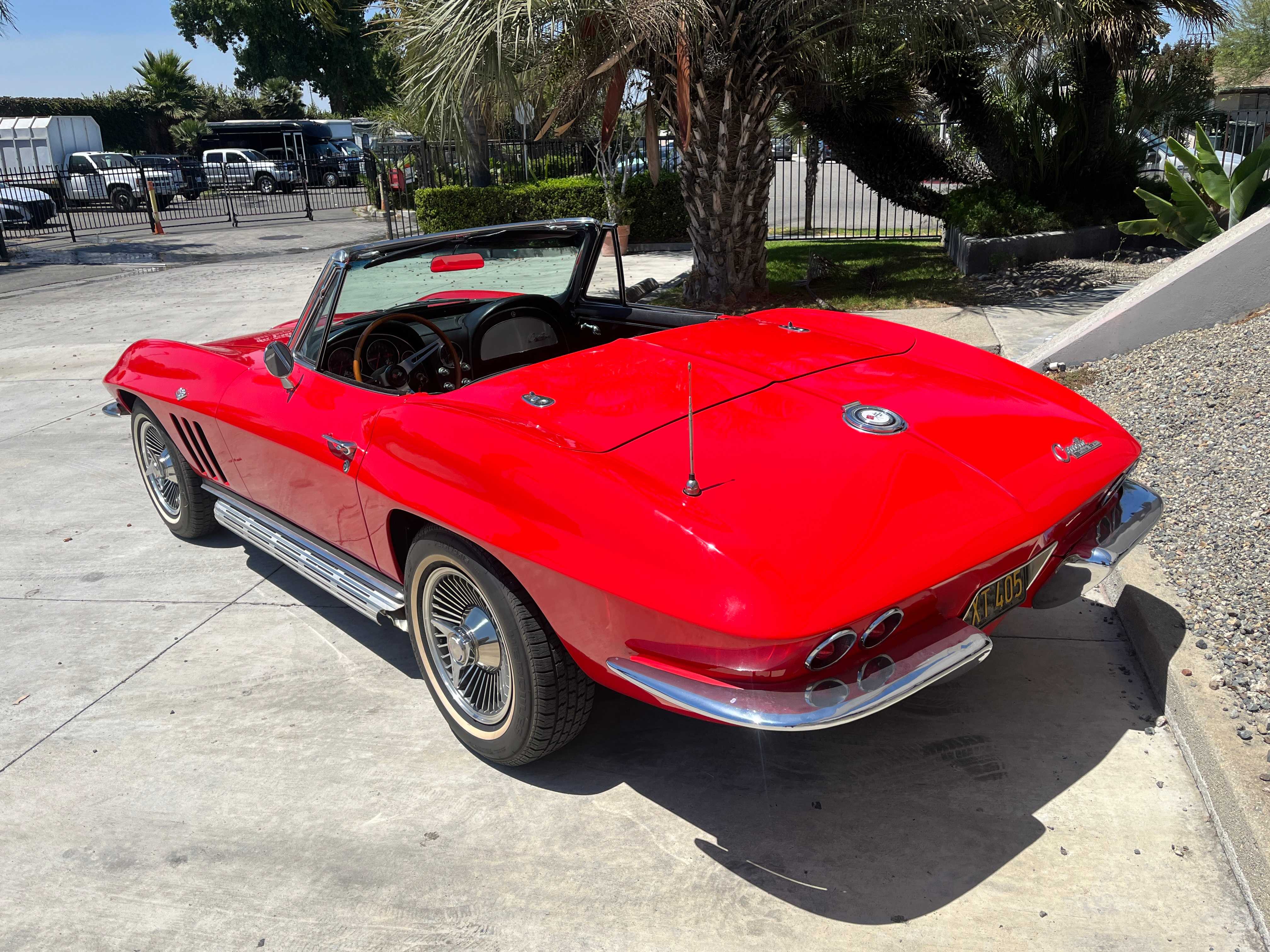 Chevrolet Corvette Image 4