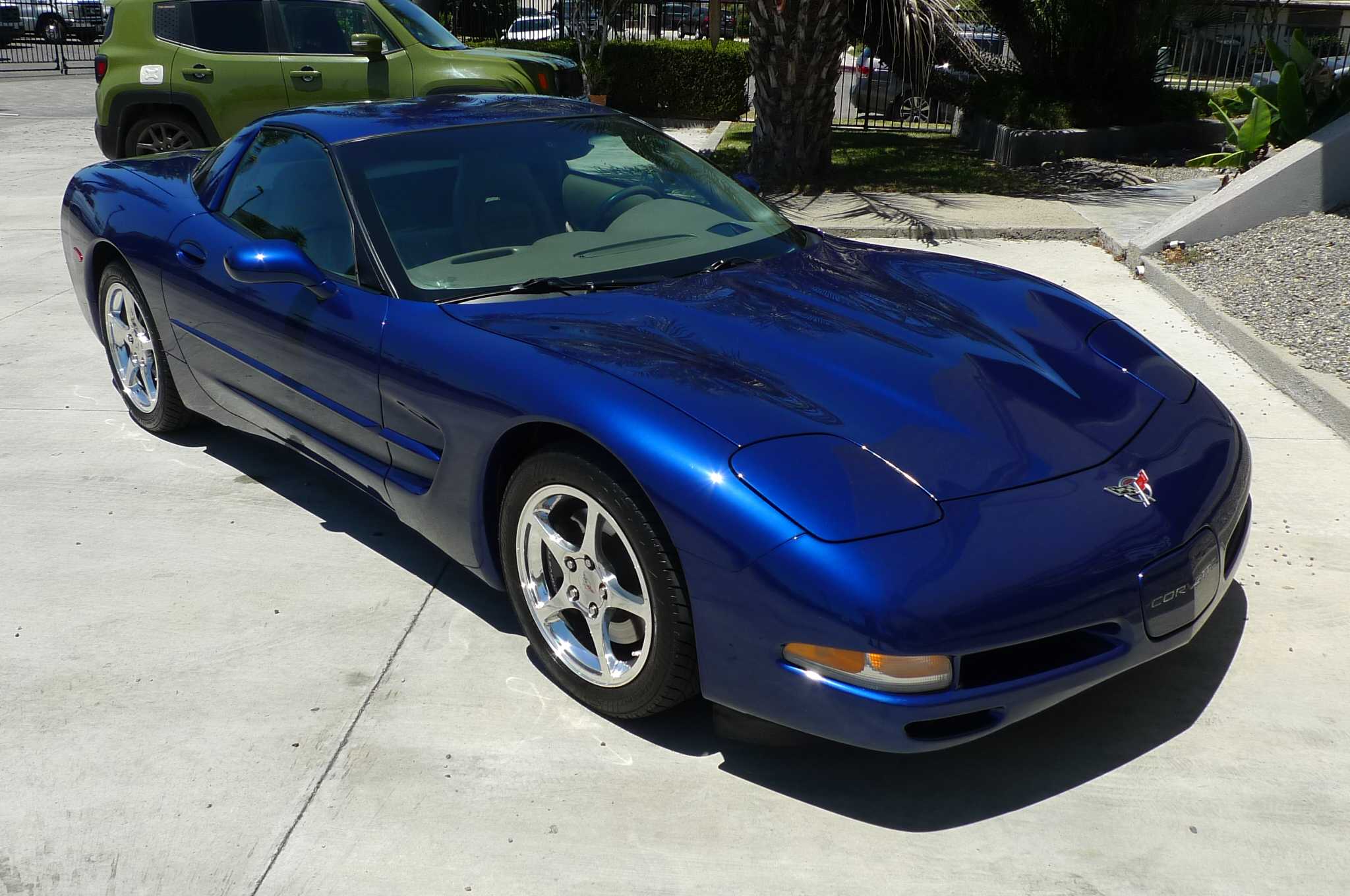 Chevrolet Corvette Image 12