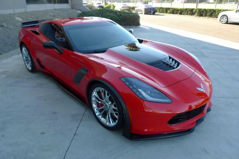 Chevrolet Corvette Image 11