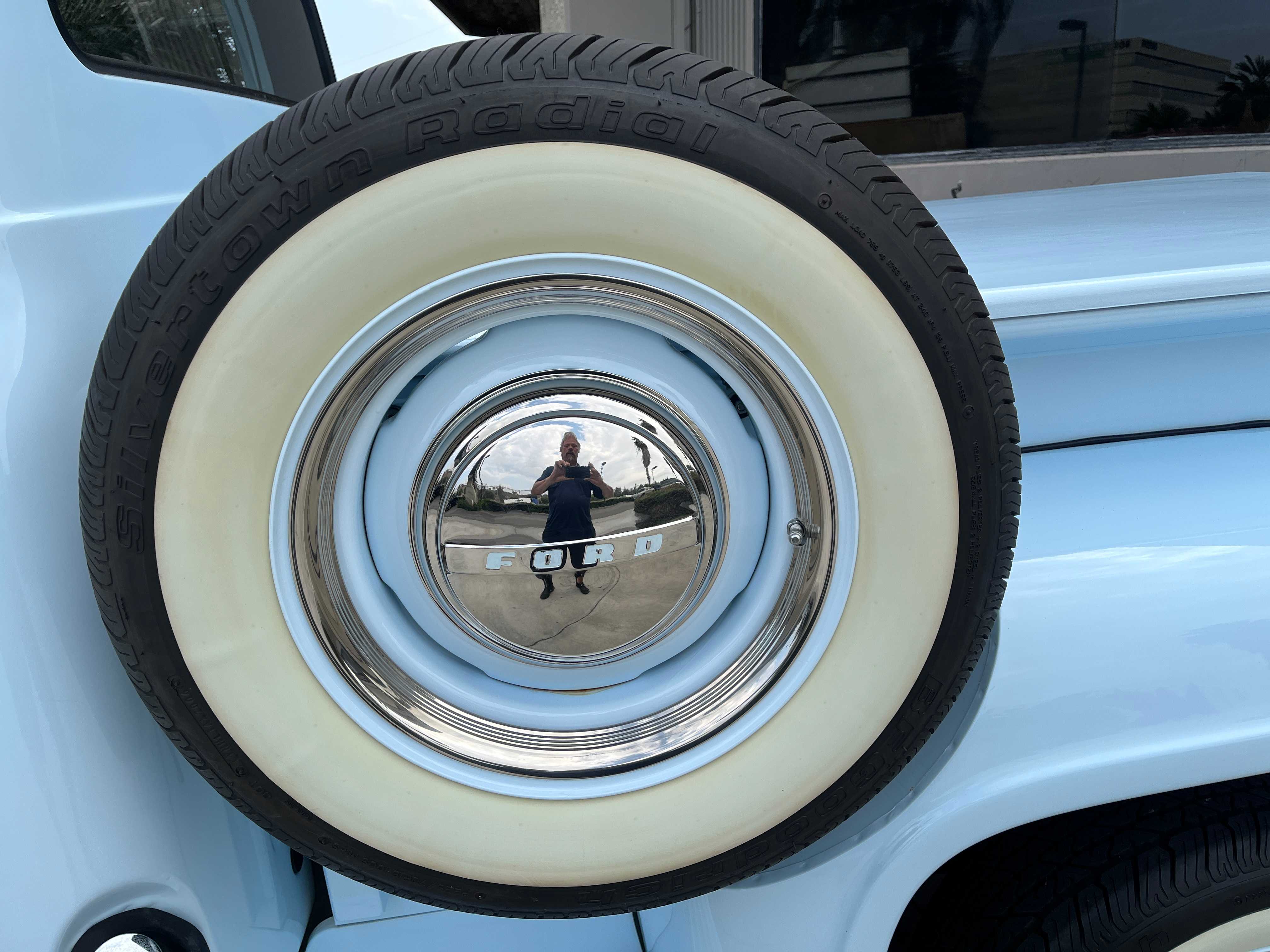Ford F-100 Image 30