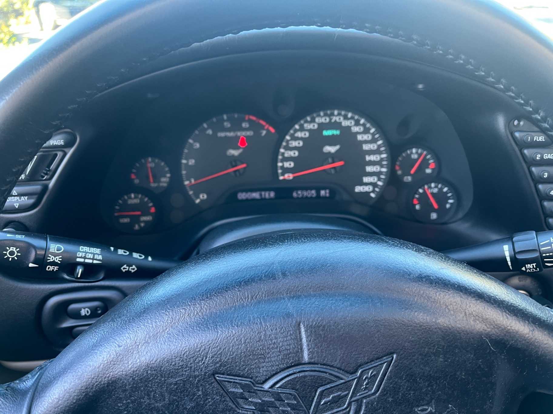 Chevrolet Corvette Image 38