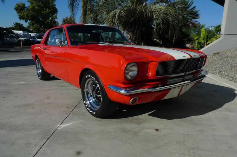 Ford Mustang Image 11