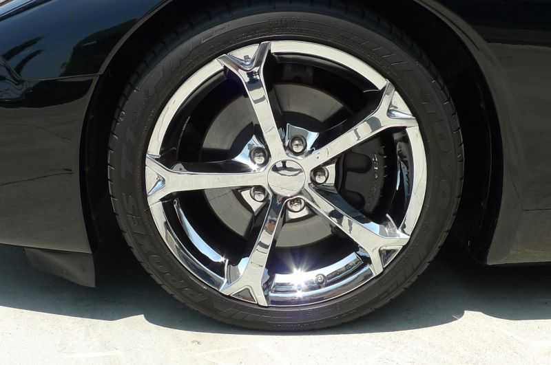 Chevrolet Corvette Image 12