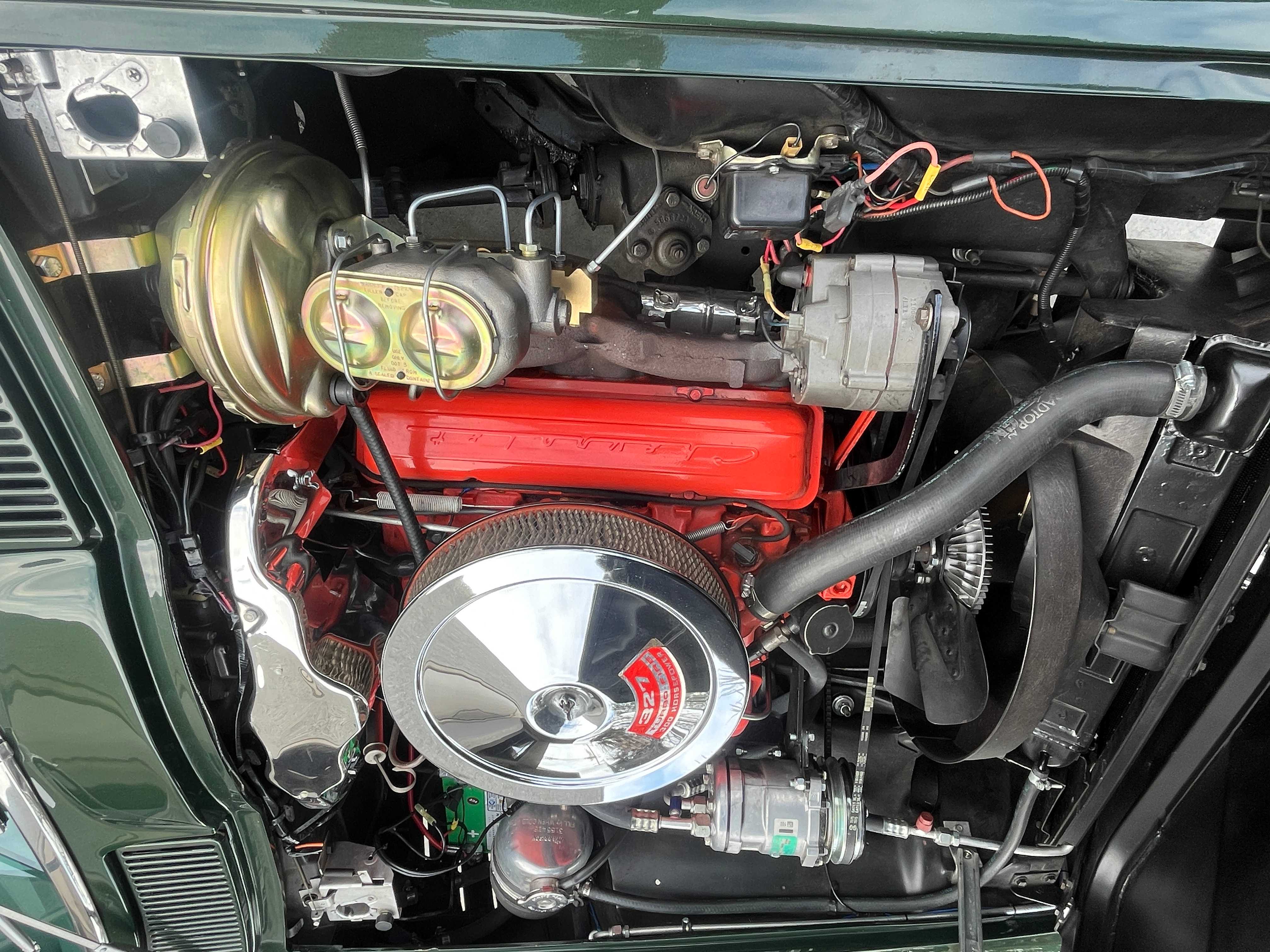 Chevrolet Corvette Image 11