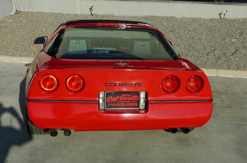 Chevrolet Corvette Image 9