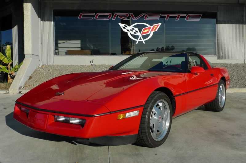 Chevrolet Corvette Image 1