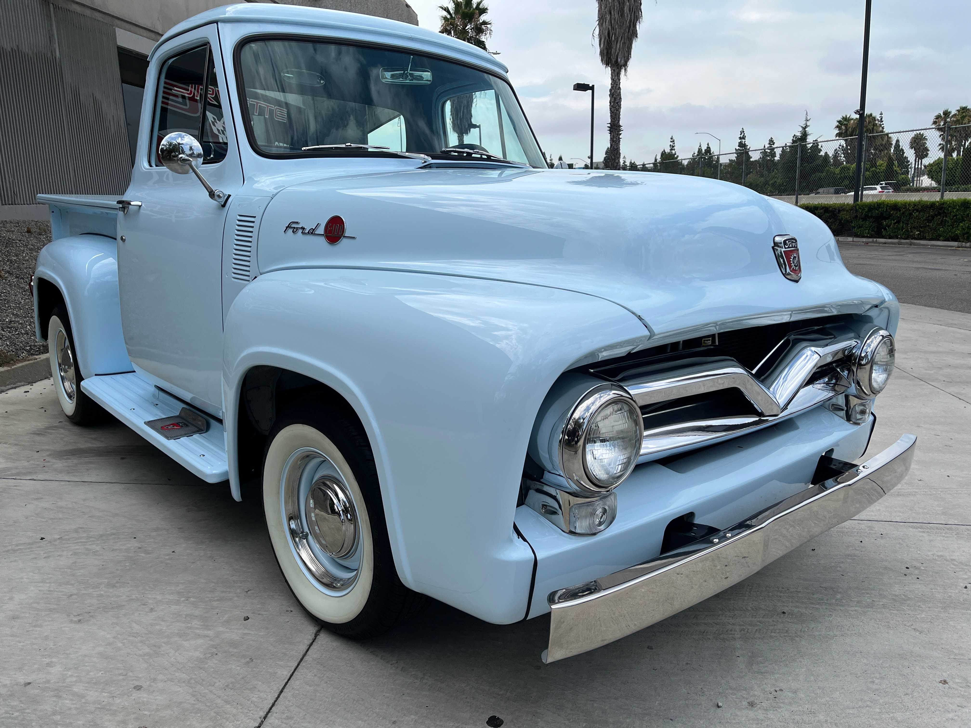 Ford F-100 Image 25