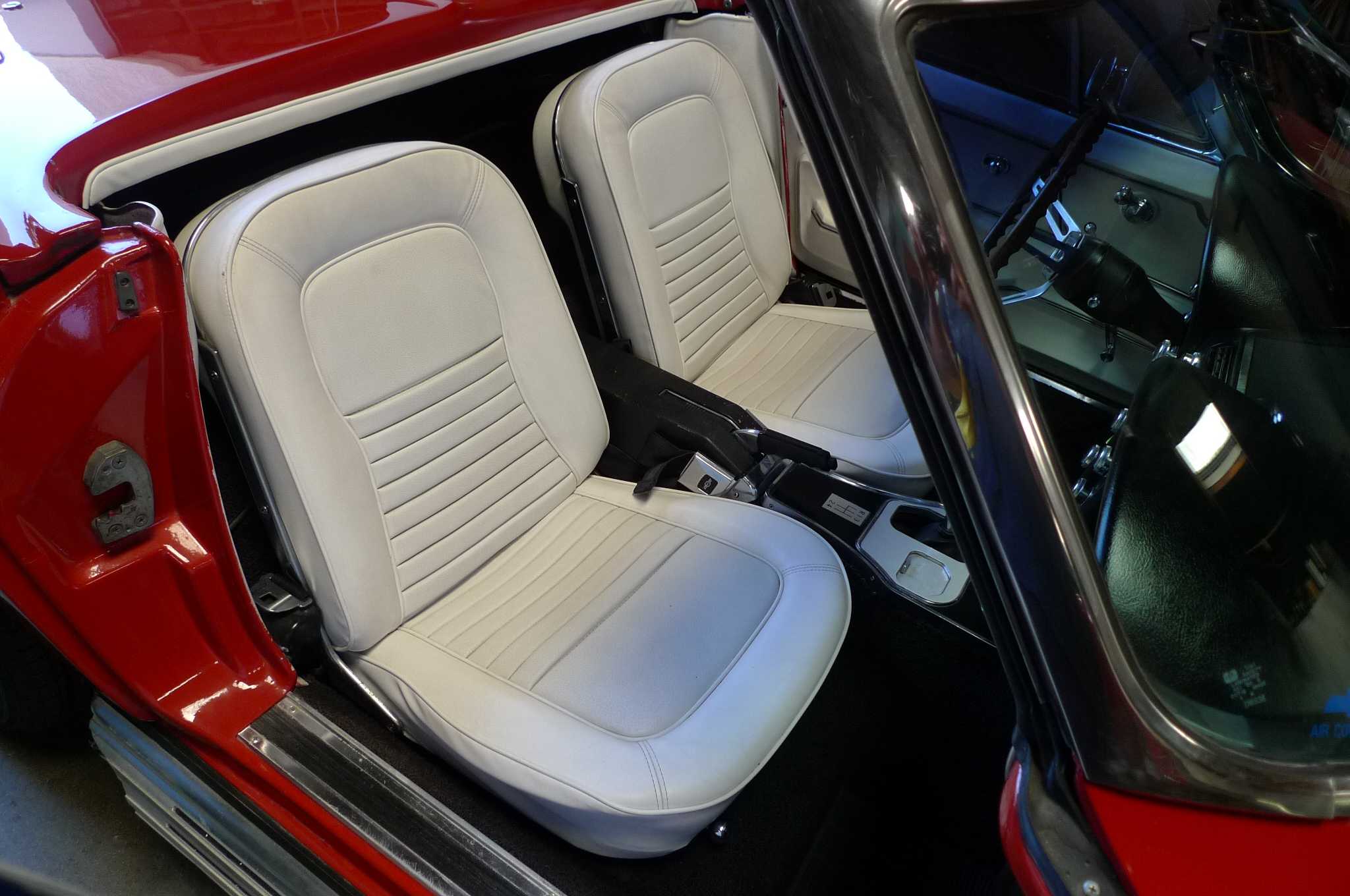 Chevrolet Corvette Image 47
