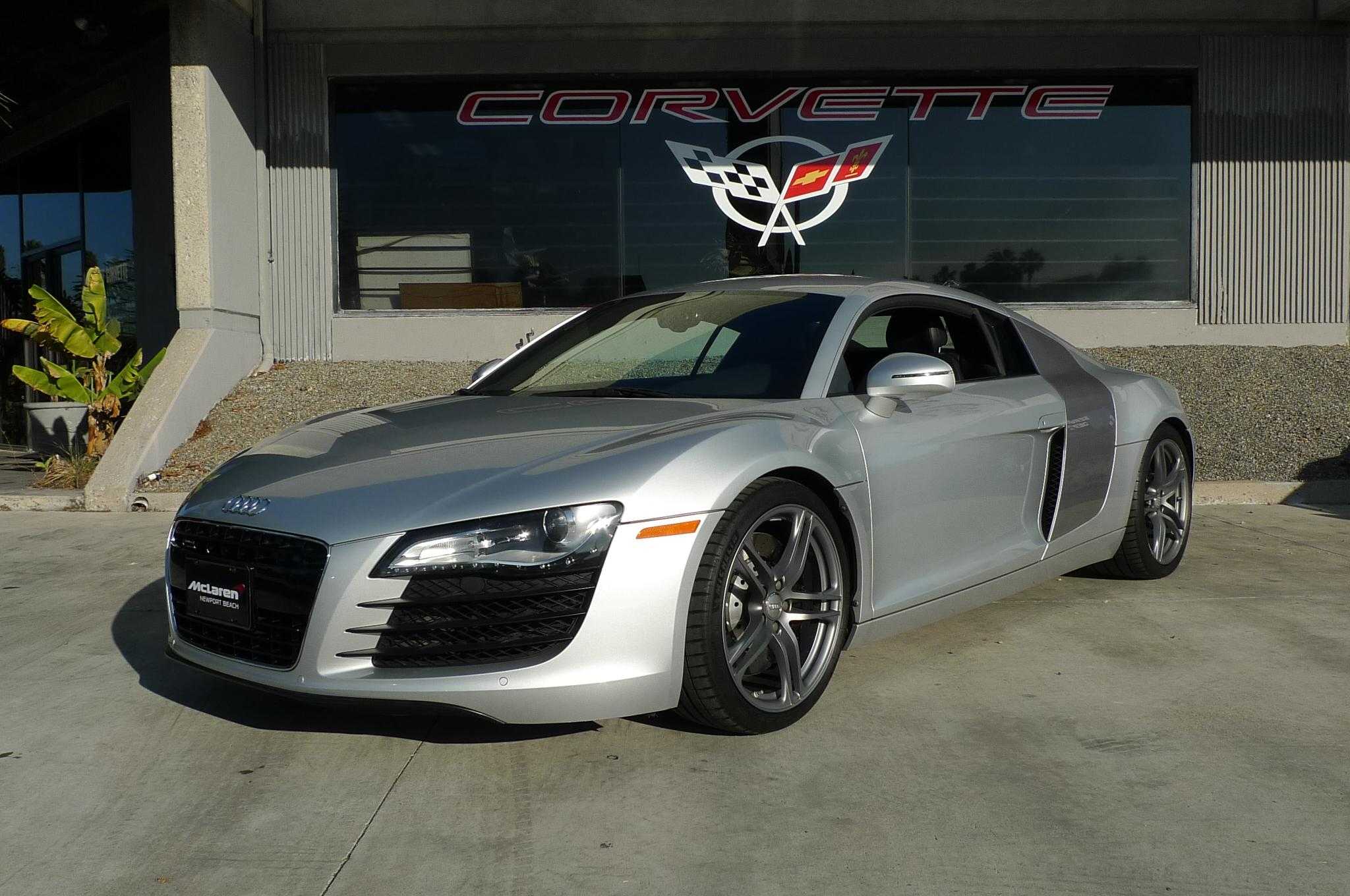 Audi R8 Image 1