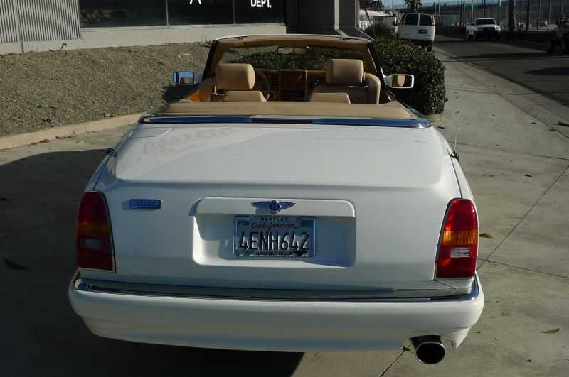 Bentley Azure Image 17