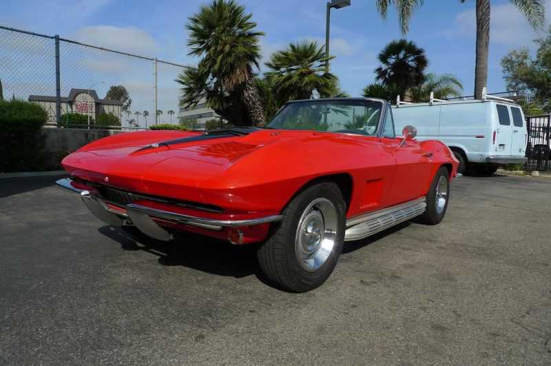 Chevrolet Corvette Image 24