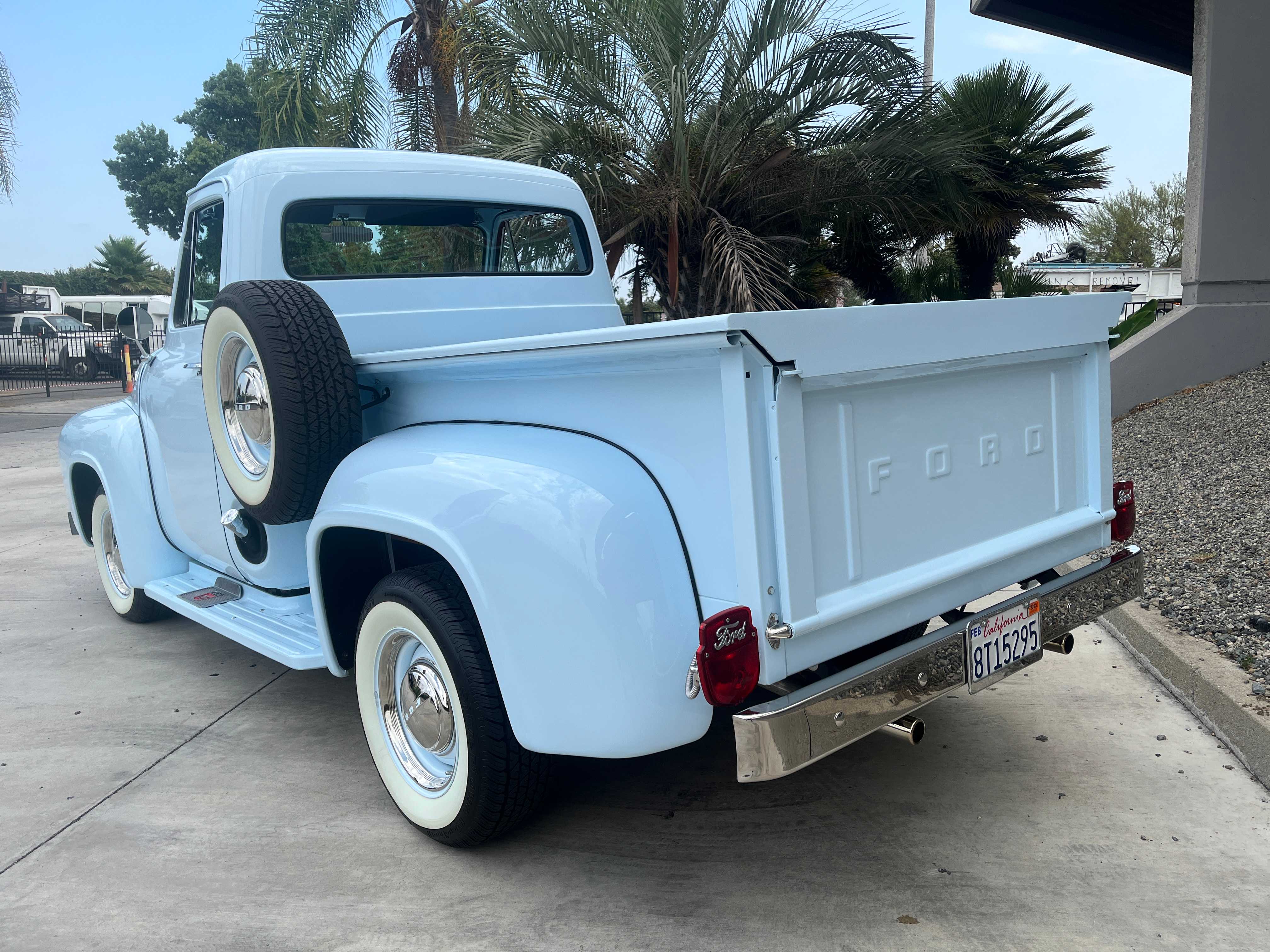 Ford F-100 Image 10