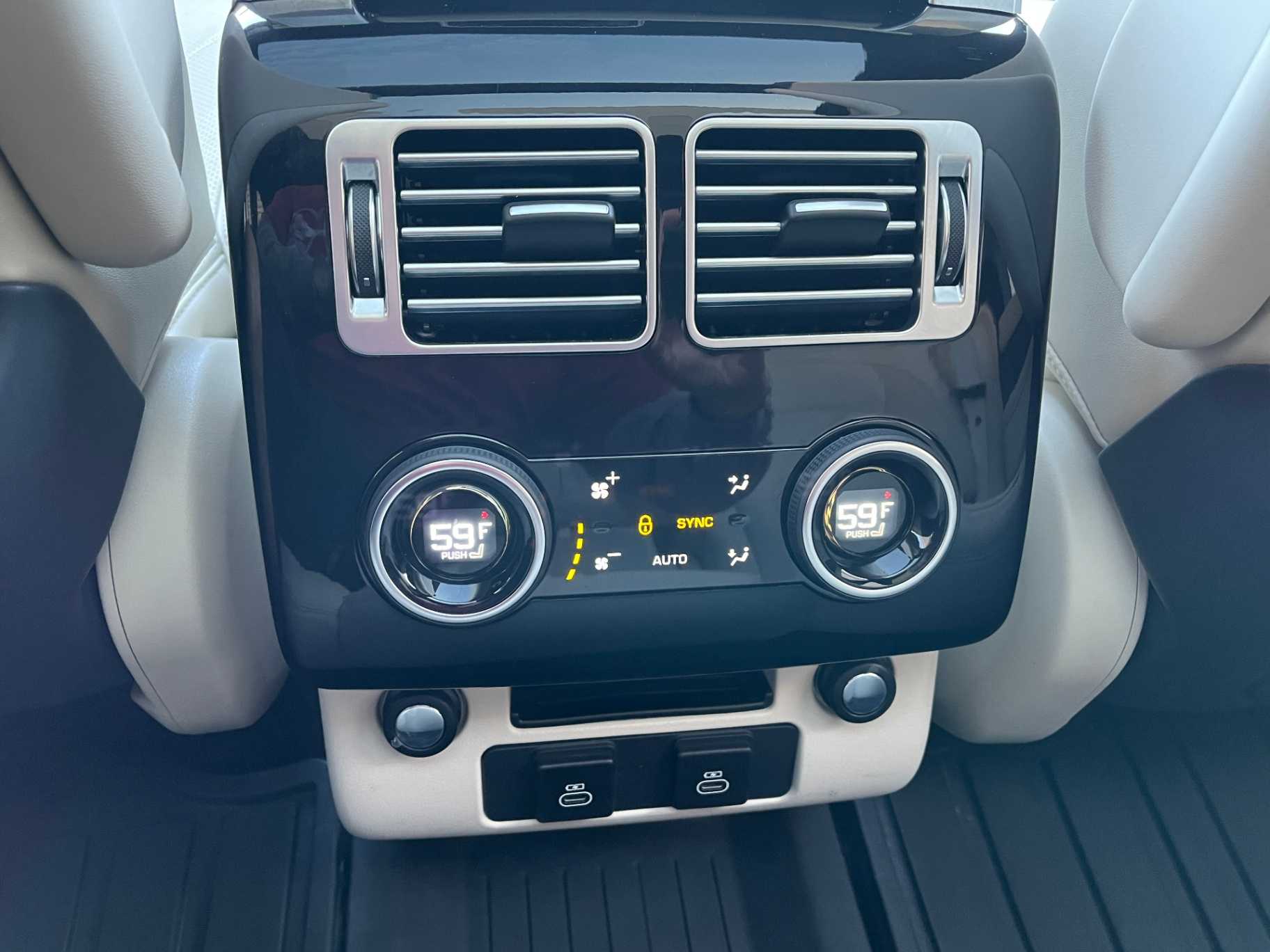 Land Rover Range Rover Image 45