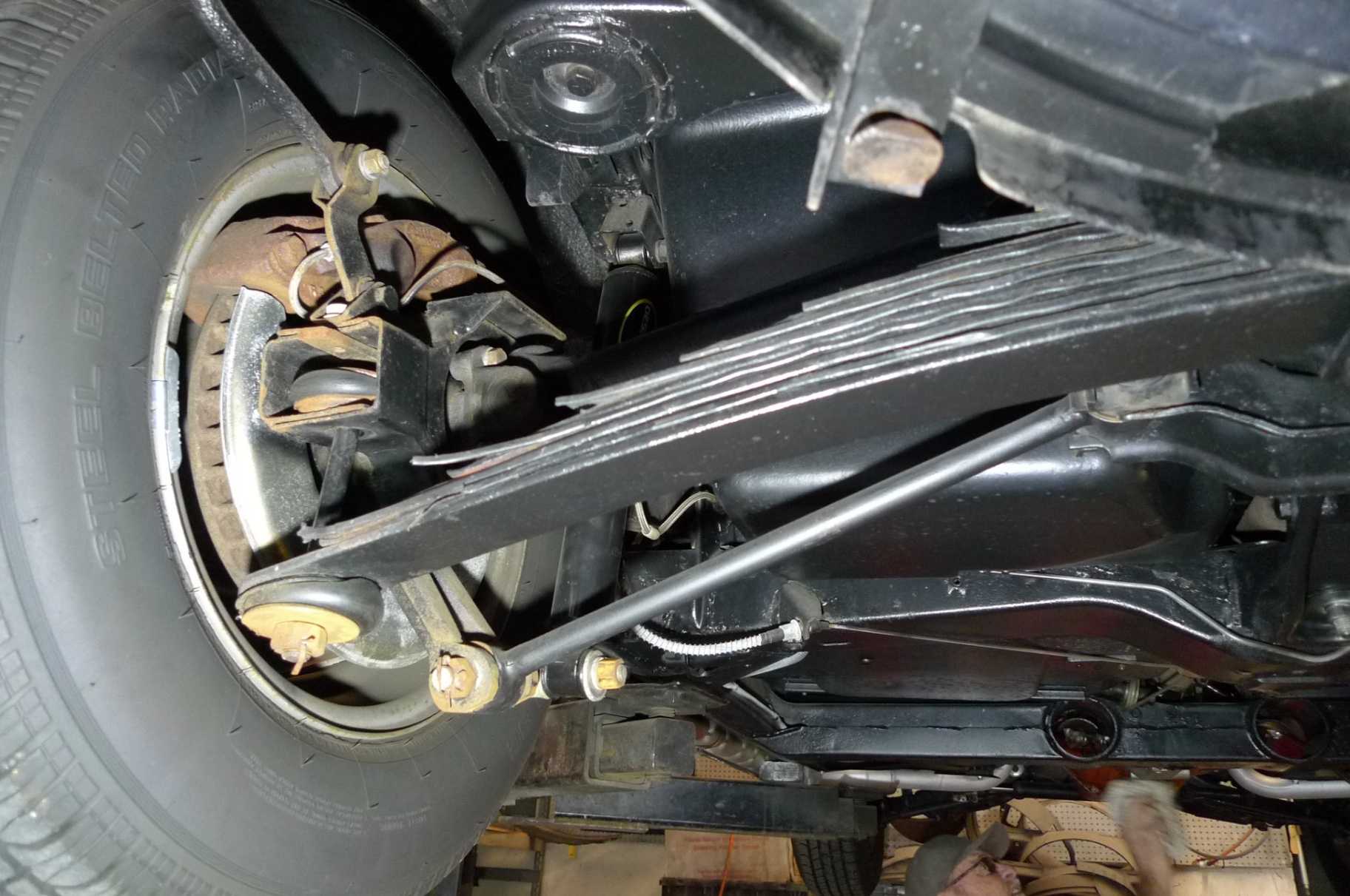 Chevrolet Corvette Image 27