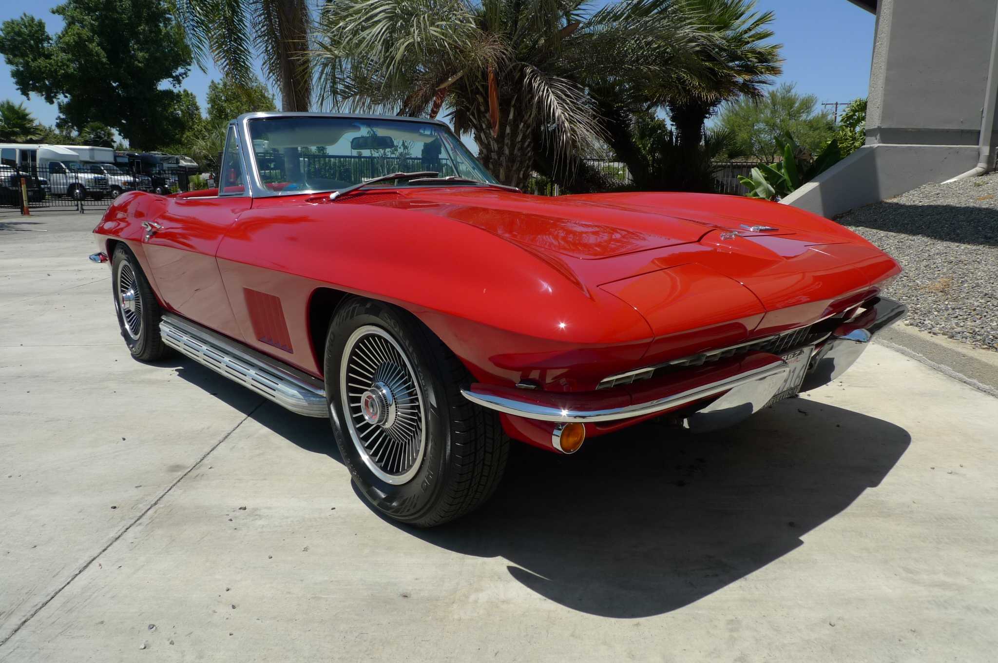Chevrolet Corvette Image 40