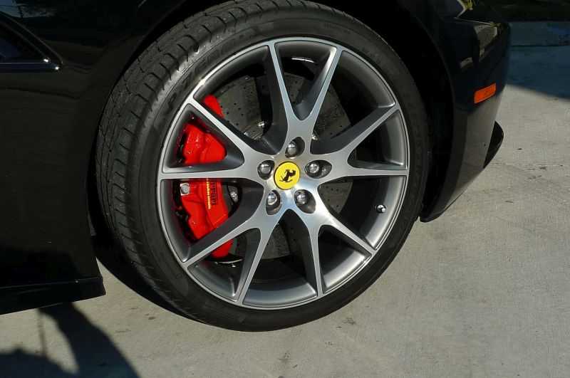 Ferrari California Image 8