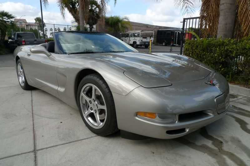 Chevrolet Corvette Image 19