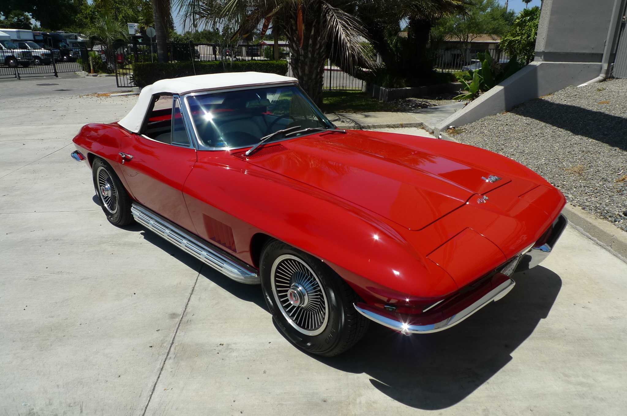 Chevrolet Corvette Image 34