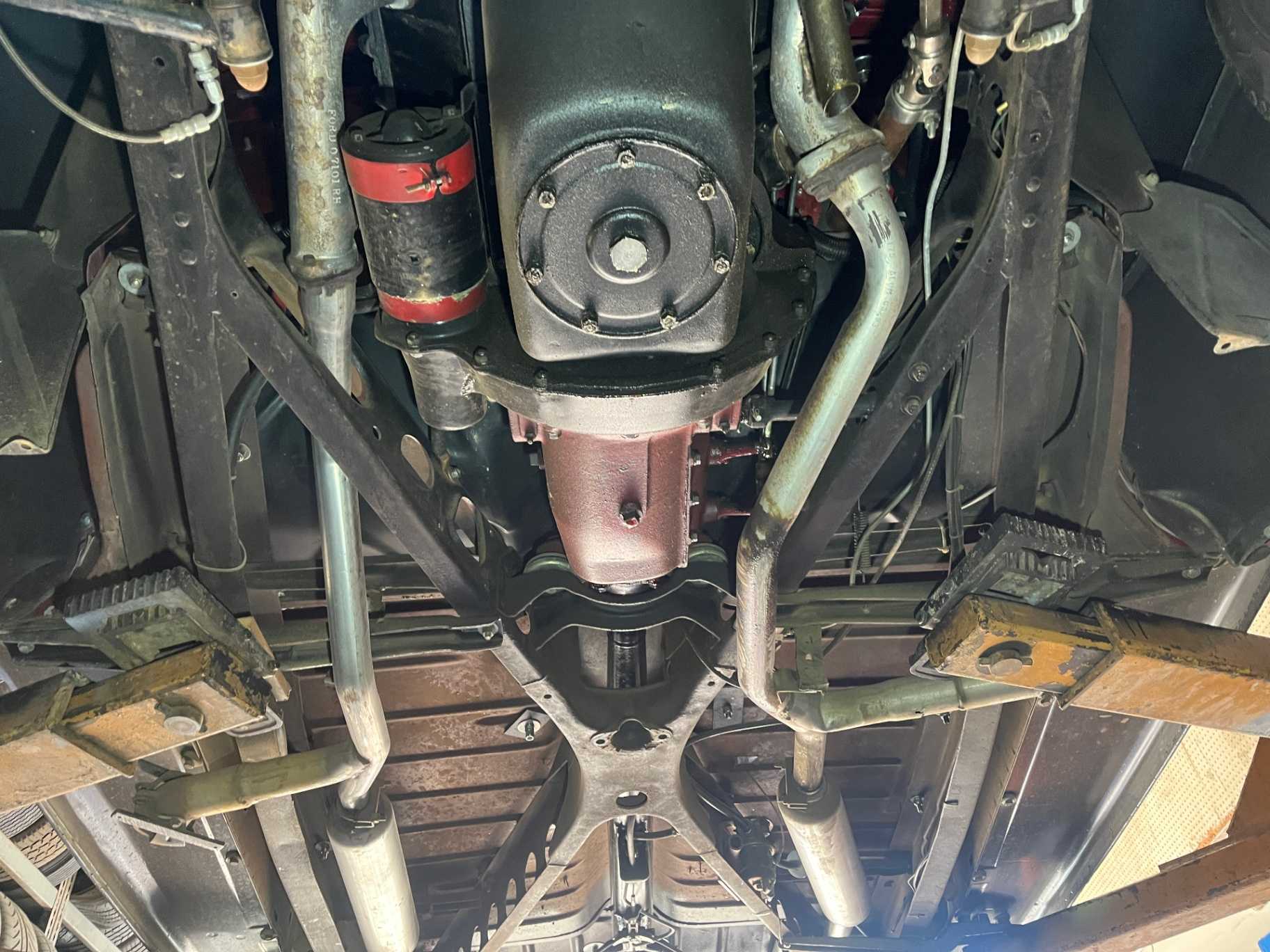 Ford Super Delux Image 43