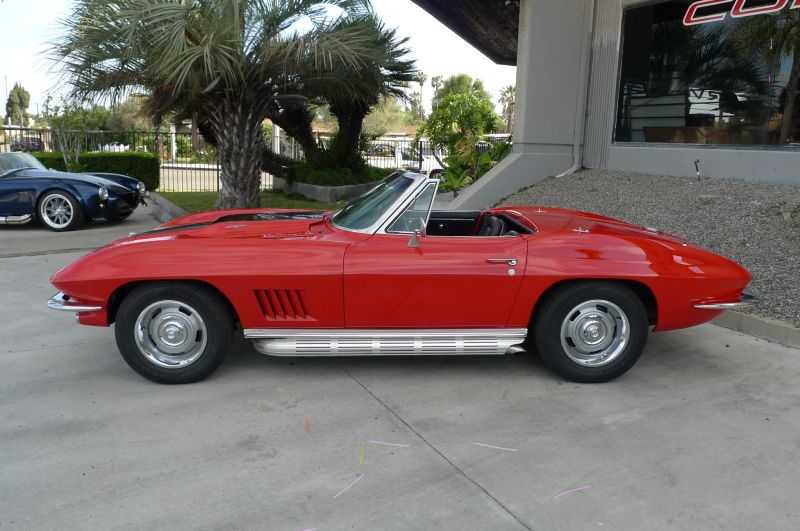 Chevrolet Corvette Image 7