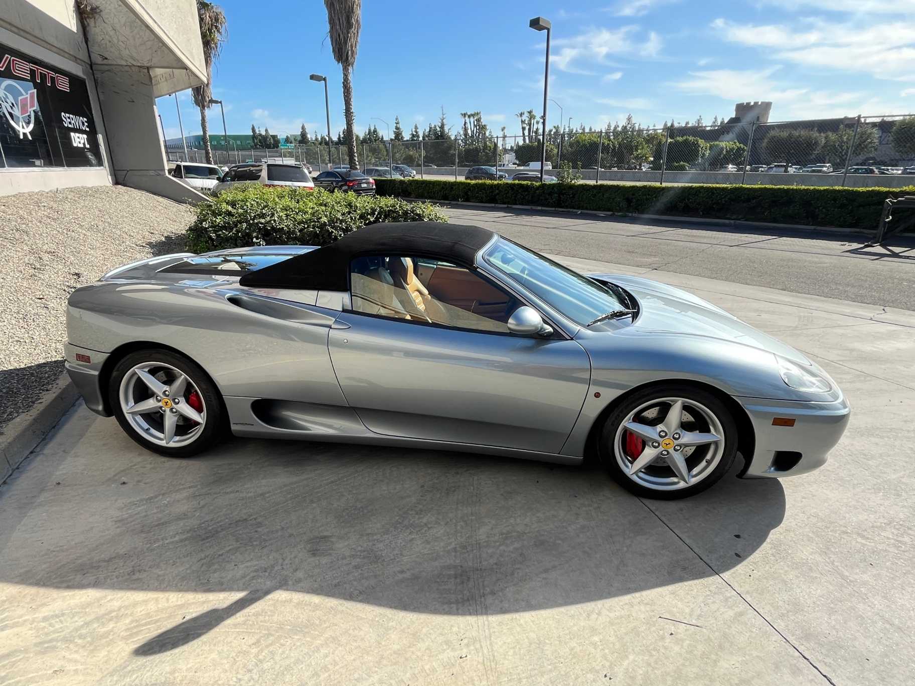 Ferrari 360 Spider Image 2