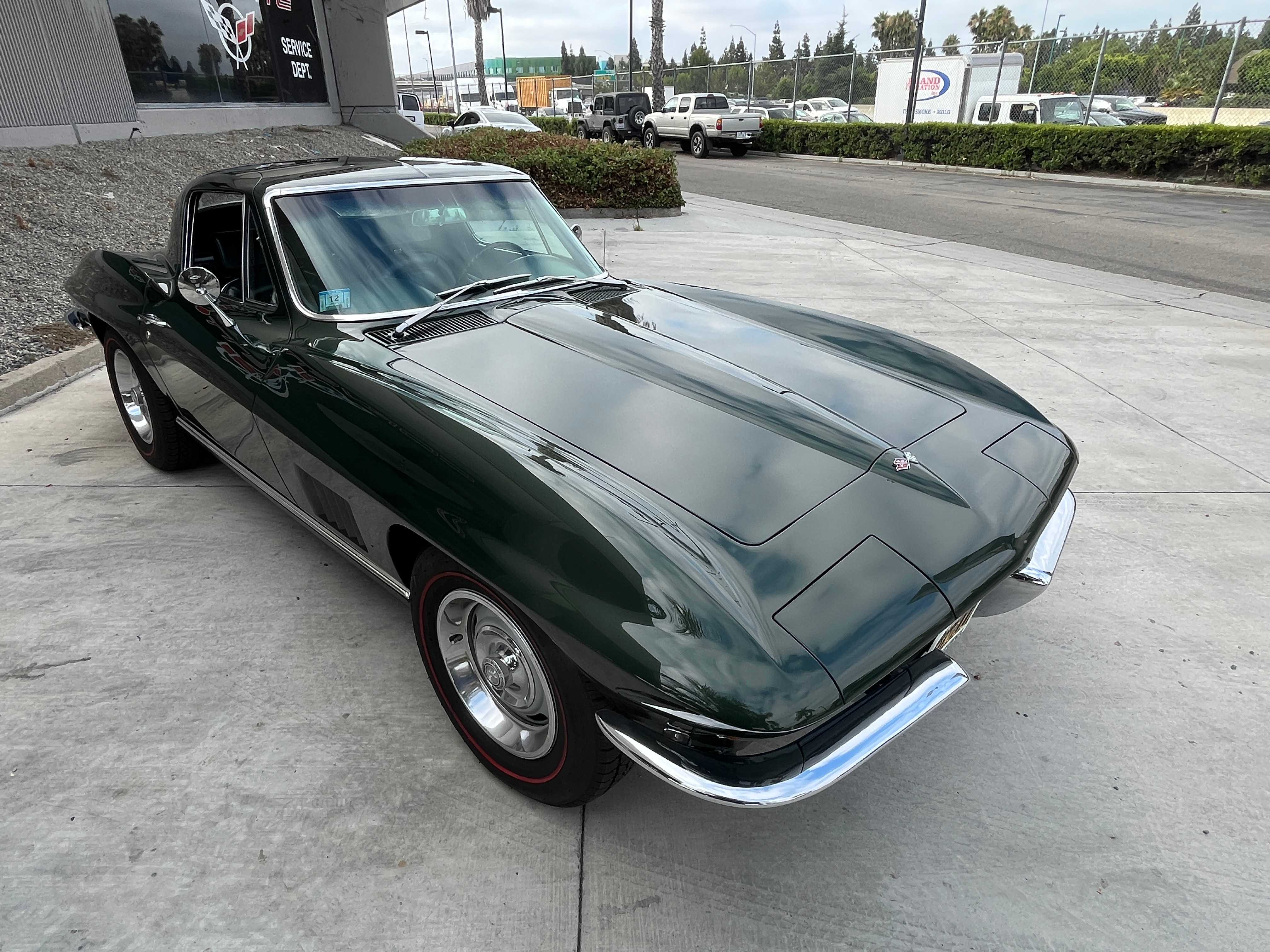 Chevrolet Corvette Image 7