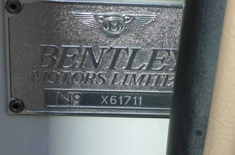 Bentley Azure Image 45