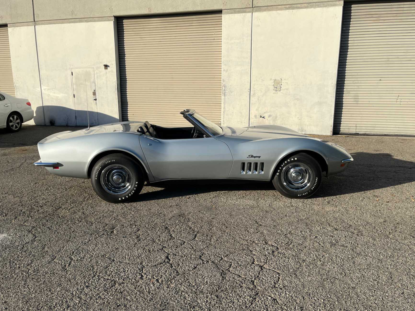 Chevrolet Corvette Image 22