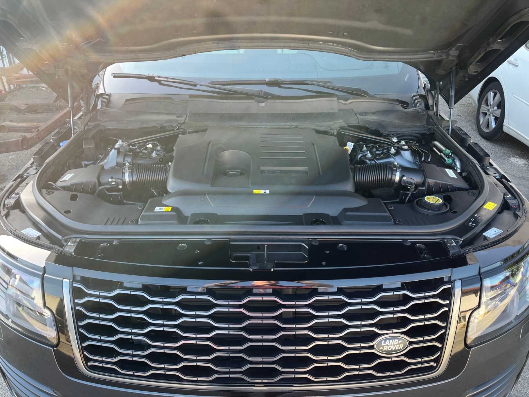 Land Rover Range Rover Image 23