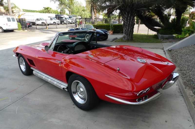 Chevrolet Corvette Image 3