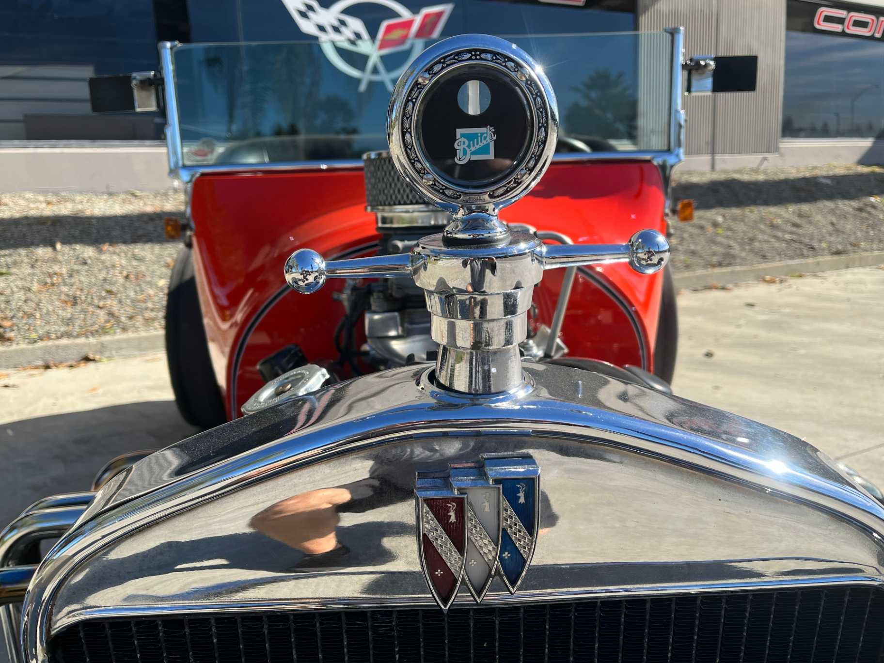 Buick Roadster Image 25