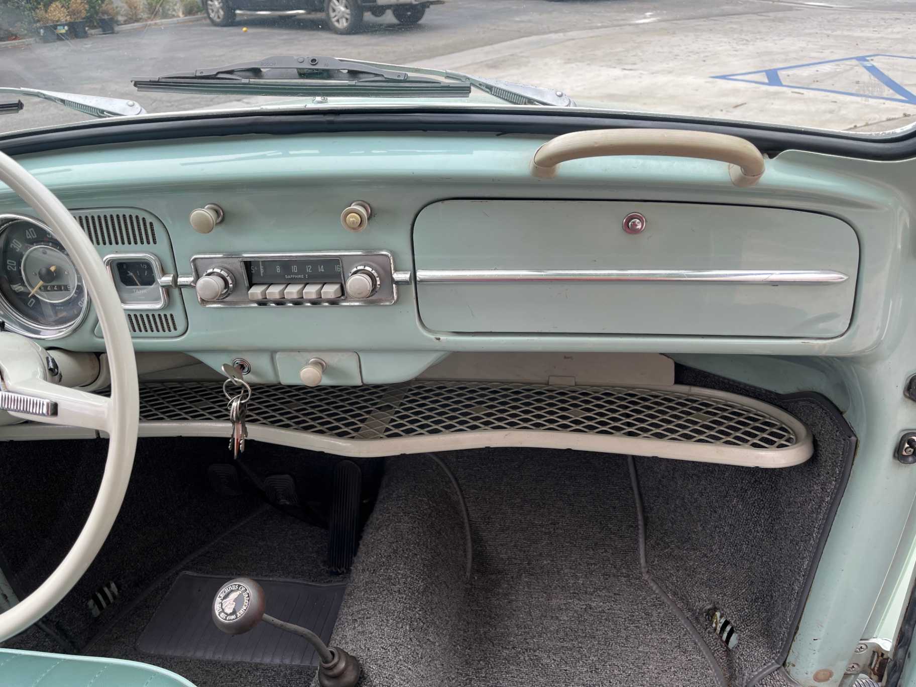 Volkswagen Beetle Image 23